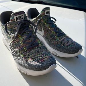 Nike Lunarepic Flyknit 2 size 81/2 like new